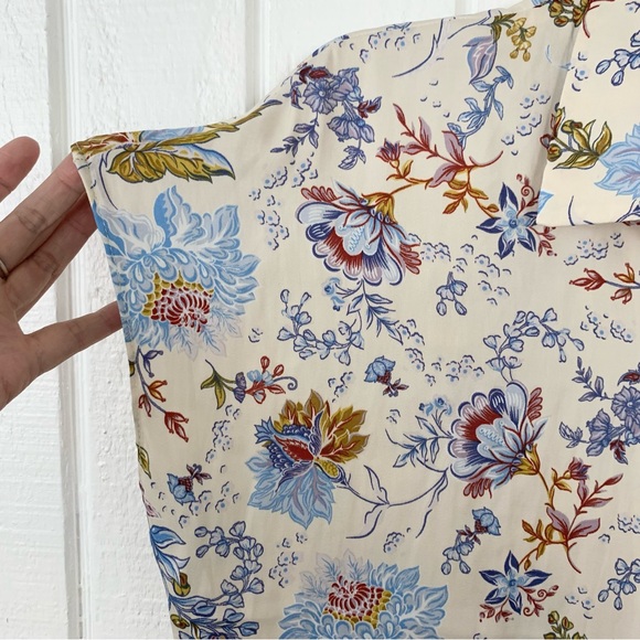 Joie Floral Satin Button Down Short Sleeve Blouse S - Picture 2 of 8